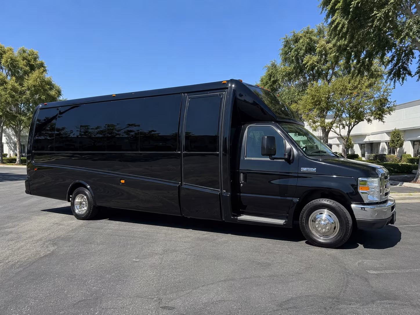 montgomery corporate retreat shuttle bus rentals
