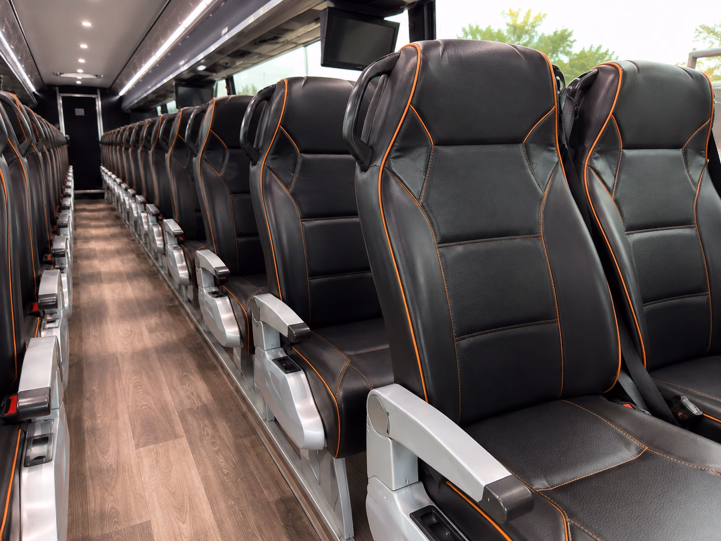 private charter buses for layovers in montgomery